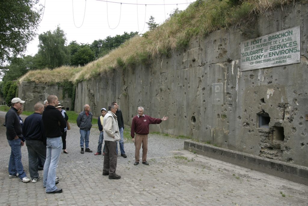 Visite du fort de Barchon.