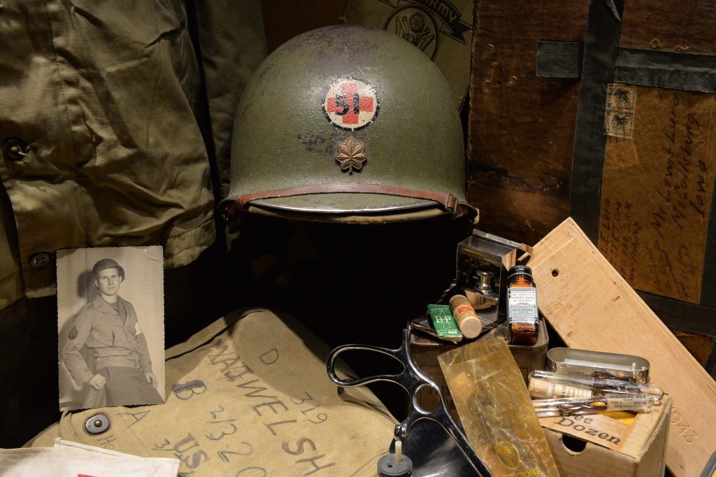 Militaire helm in het Baugnez 44 Historical Museum.
