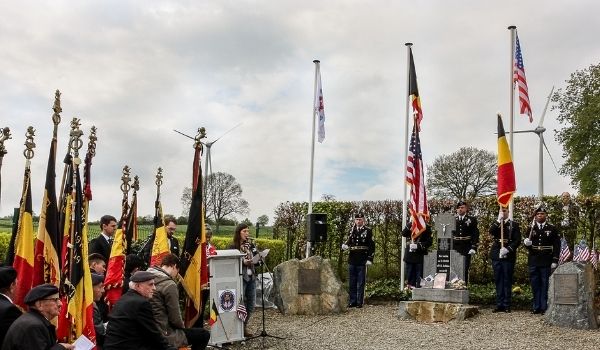 U.S. Memorial Wereth: hommage aux onze G.I.s du 333e field artillery bataillon de la Seconde Guerre mondiale et à tous les soldats afro-américains qui ont combattu.