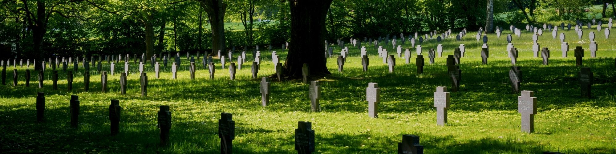 Tombes du cimetière militaire allemand de Sandweiler.