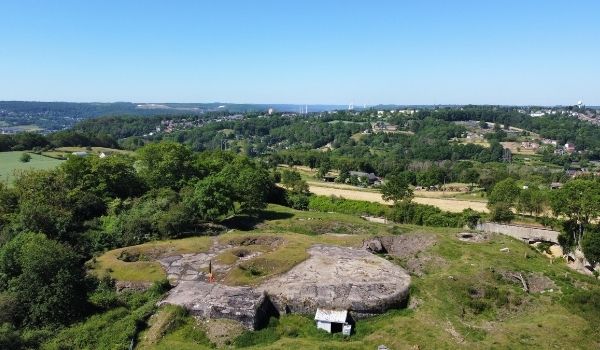 Vue panoramique sur le fort de Flémalle.