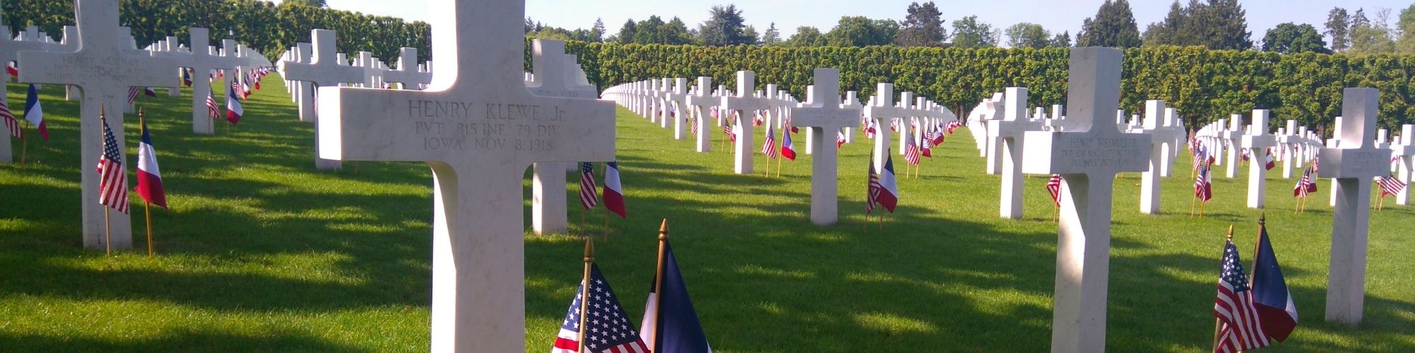 Vue de tombes, Cimetière de Romagne-sous-Montfaucon