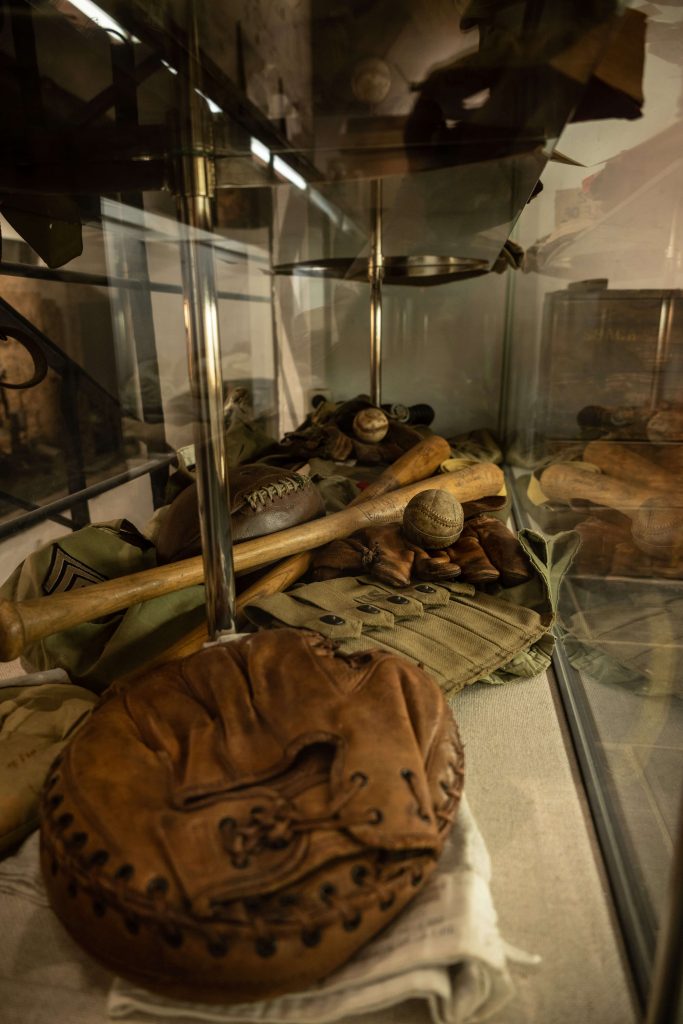 Collection affaires de sport du Musée.