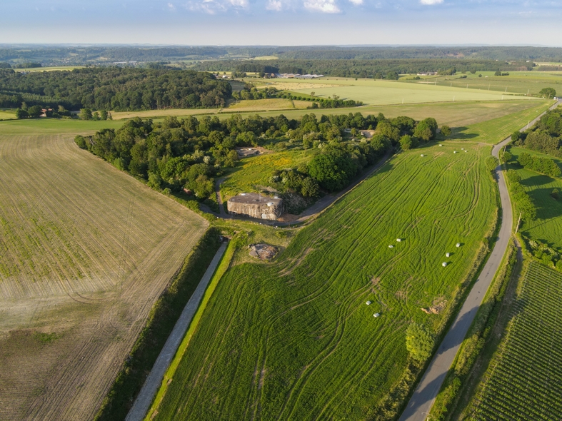 Panoramisch zicht van op het Fort van Aubin-Neufchâteau.