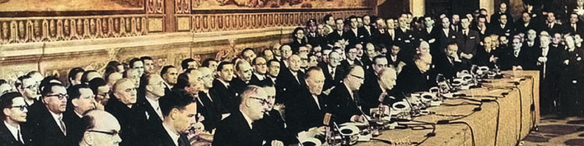 Signature du Traité de Rome instituant la CEE le 25 mars 1957.