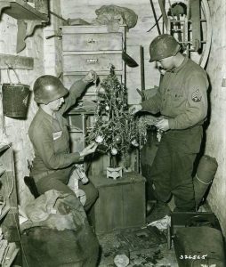 Infantrymen of the 84th Training Command-Décembre 1944. NARA